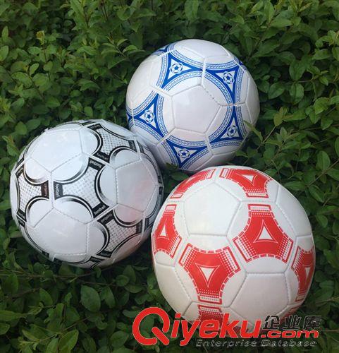 足球 5号亮面PVC 机缝足球 批发标准训练用球  可来样定做