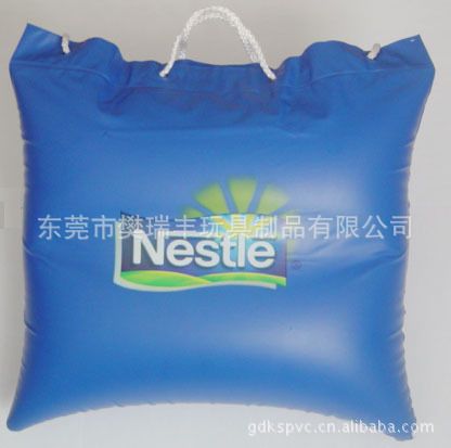 充气枕头/脖枕 供应PVC充气枕 充气玩具 充气床垫 充气浮排 充气泳圈 充气沙发