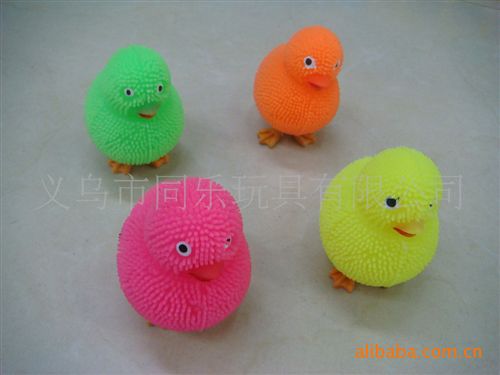 节日产品 小鸭玩具 毛毛鸭 环保材料 塑料玩具 动物玩具 卡通玩具 毛毛球