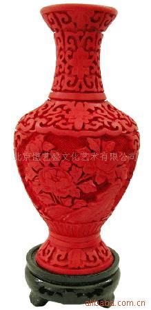 【外事礼品】 供应漆雕手工艺品 雕漆瓶 北京特色 外事礼品 漆雕是燕京八绝之一