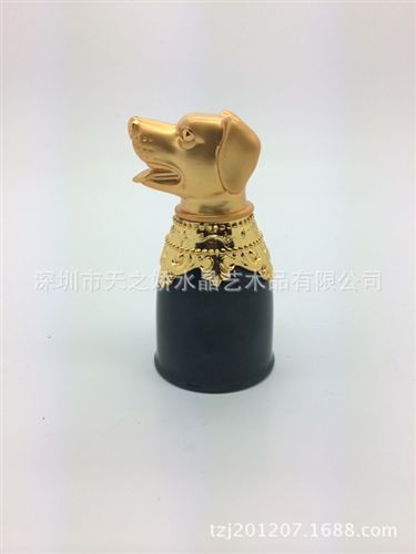 酒具系列摆件 精品酒具批发 和田青玉生肖猪白酒杯 金镶玉12兽首酒具 收藏礼品