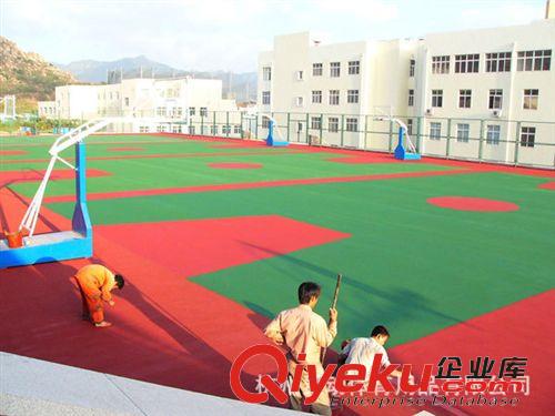 塑胶运动场地 杭州塑胶跑道 运动地板 塑胶运动球场施工 塑胶篮球场地施工原始图片2