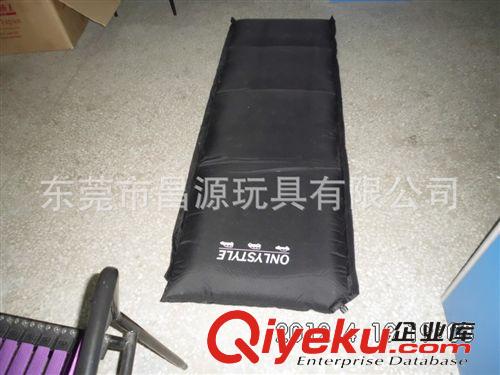 PVC充气坐垫 厂家生产多款yz防潮垫    自动充气防潮垫 现有模具