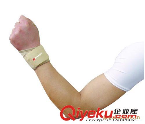 凯威运动护腕 凯威0658磁石护腕 精品系列保健型护腕 骑行运动护具