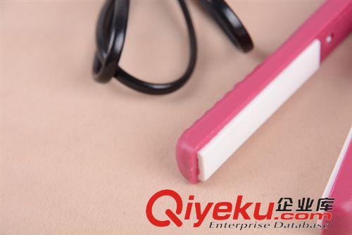 热销产品 厂家直销 迷你陶瓷电夹板 刘海夹直发器 便携拉直板 小型拉直板