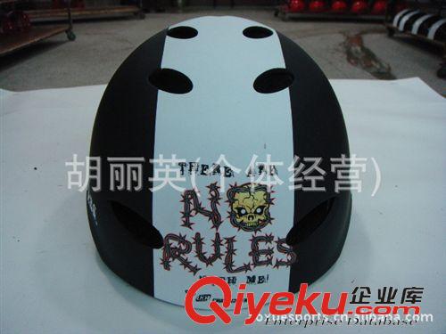 防护装备 2015新款厂家爆款滑轮头盔， 厂家直销滑轮护具头盔