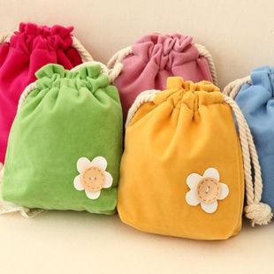 布艺包类 T 创意清新可爱小花抽拉式束口袋 糖果色收纳袋 40g