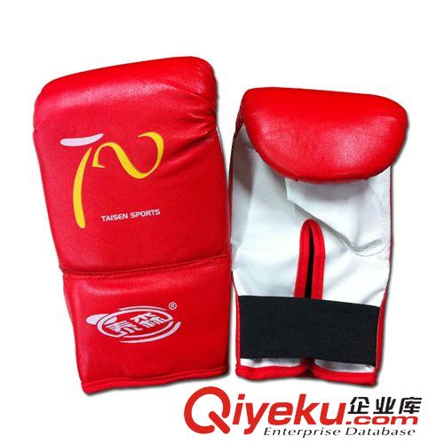 拳击用品（Boxing equipment) 工厂直销 批发 泰森 拳击  高级耐打 打沙包手套 散打家用健身