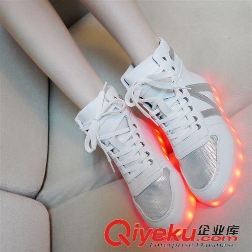 新款高帮鞋 新款高帮7彩发光鞋zp欧洲站LED荧光球鞋休闲板鞋USB充电灯光鞋