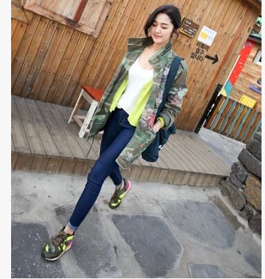 女式休闲外套 2015春秋新款韩国代购时尚迷彩服工装印花风衣外套女