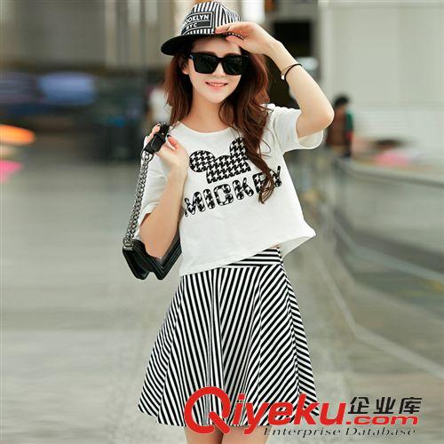 套装 2015夏季新款韩版时尚米老鼠图案纯棉短款T恤+条纹半身伞裙套装