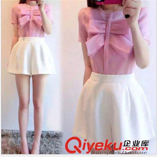 【套装专区】 2015夏季韩版粉色短袖显瘦时尚 上衣蓬蓬短裤热裤两件套 女 8737