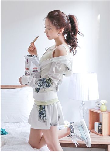 十月新款 2014秋季新款韩版女印花薄长袖卫衣运动休闲套装百褶套裙