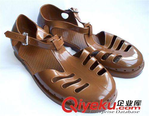 热销产品 zp老式塑料凉鞋3547厂生产男士日系韩朝塑料鞋包头工作鞋批发
