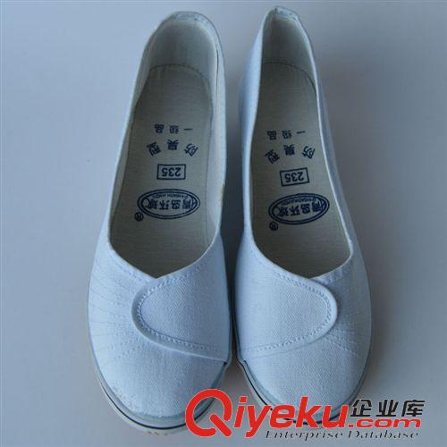 單鞋女款 白色護士鞋坡跟女鞋老北京布鞋美容師 內增高牛筋底女單鞋