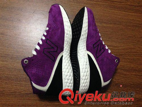 988 紫色  运动跑步女鞋WL988高帮休闲旅游鞋