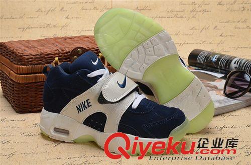 耐克nike VEER 权志龙夜光底 黑白36-44 粉白36-39 深蓝白36-44