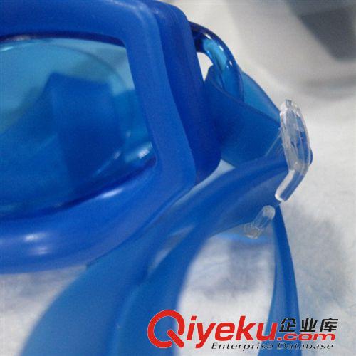 游泳眼镜系列产品 游泳眼镜超强防雾7008新款低价促销厂价直销颜色多种   xx