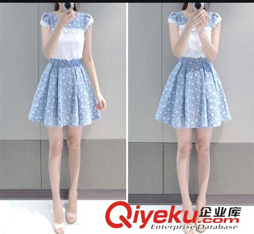 4月新款  2015韩国夏季新款女装小清新碎花雪纺短袖韩版中长款连衣裙8051