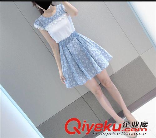 4月新款  2015韩国夏季新款女装小清新碎花雪纺短袖韩版中长款连衣裙8051