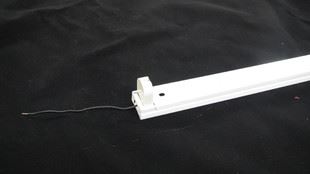 LED T8日光灯管 1.2米 新款一体化支架 专业大厂LED一体化支架 铁支架