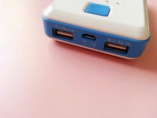 奋士移动电源 移动电源通用款便携式随身充 续航大师 双USB 7500mAH 绝不虚标