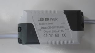 LED球泡灯系列 批发led驱动电源LED外置电源300M吸顶灯驱动电源厂家直销