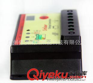 30A太阳能控制器 30A太阳能控制器12V/24V 光控 时控 太阳能充电保护装置 CMT