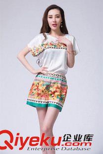 6月上新 2015夏季新款时尚套装女韩版气质真丝印花短袖t恤休闲短裤两件套