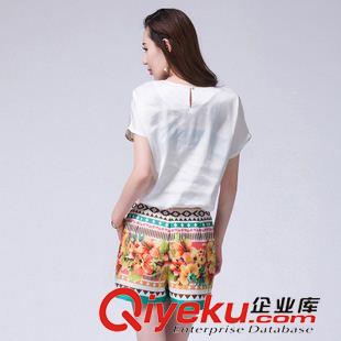 6月上新 2015夏季新款时尚套装女韩版气质真丝印花短袖t恤休闲短裤两件套