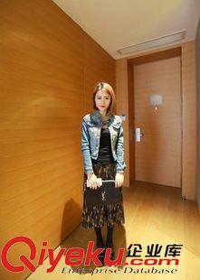 外套 990# 新款韩版女超洋气显瘦短款铆钉牛仔衣修身长袖短外套潮