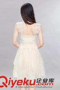 2015年5月新款 新款蕾丝拼接不规则手工订制蓬蓬公主连衣裙小礼服伴娘服