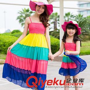 未分类 2015夏季海滩度假彩虹条亲子装 母女吊带连衣裙潮流时尚女装批发