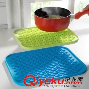 厨房工具 大号加厚长方形硅胶垫 隔热餐垫 锅垫批发