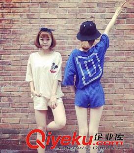 7月20 韩国夏装新款 米奇唐老鸭卡通学院竖条上衣+短裤两件套装