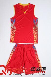 NBA明星篮球服 个性新款男士夏季篮球服 纯色透气舒适篮球服 男士短袖篮球运动服