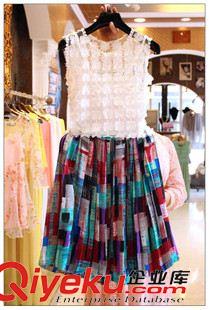 夏季新品7月01 2015夏装新韩版款刺绣花朵网纱背心吊带格子+半身裙三件套套装