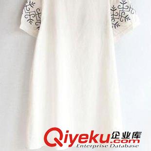 夏季新品7月09 森女可爱日系清新宽松刺绣花朵白色学院风短袖棉麻连衣裙