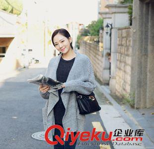 未分类 yz韩版腈纶面料女装大翻领街头时尚风范宽松毛衣外套