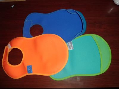Neoprene 垫片 围兜 供应Neoprene婴儿用品口水围兜 防水耐磨环保  厂家专业生产