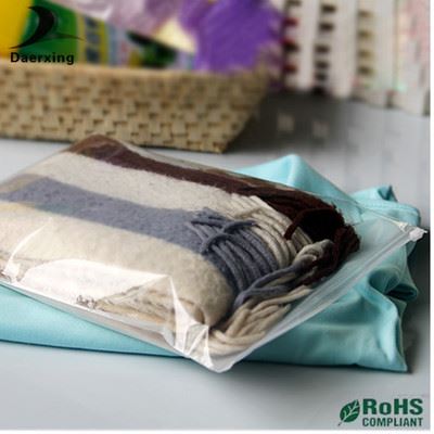 拉链袋 东莞厂家供应gdPVC服装袋 PVC围巾袋 PVC拉链袋 质量保证价格低